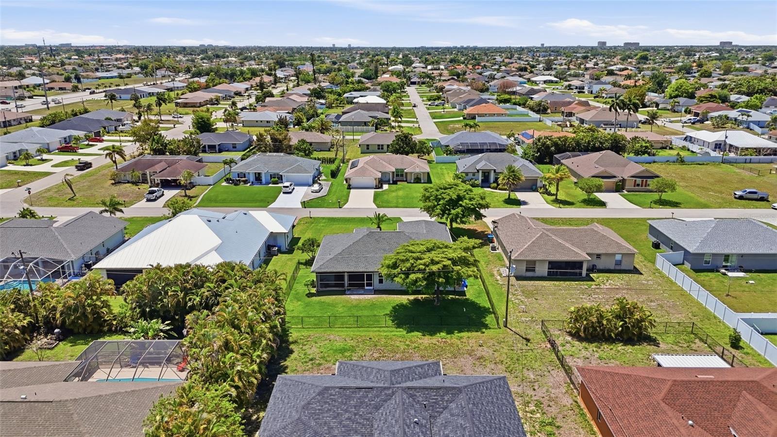 CAPE CORAL - Residential