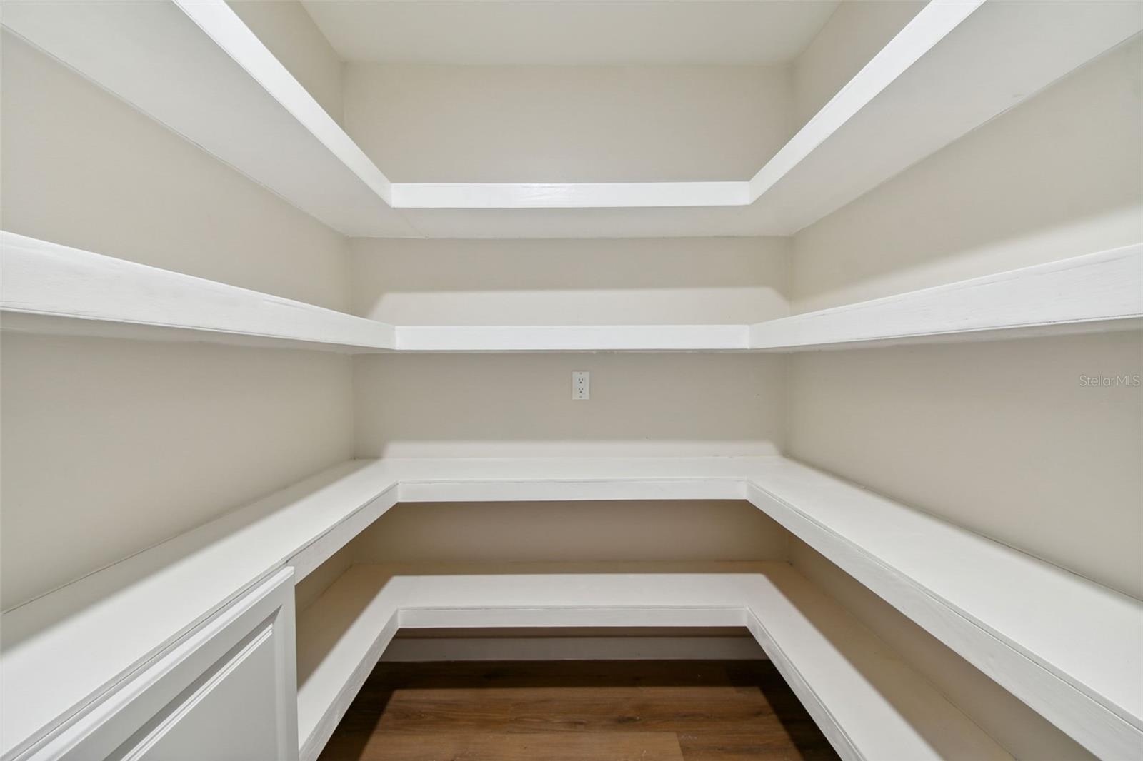 AMBLESIDE 2ND ADD - Residential