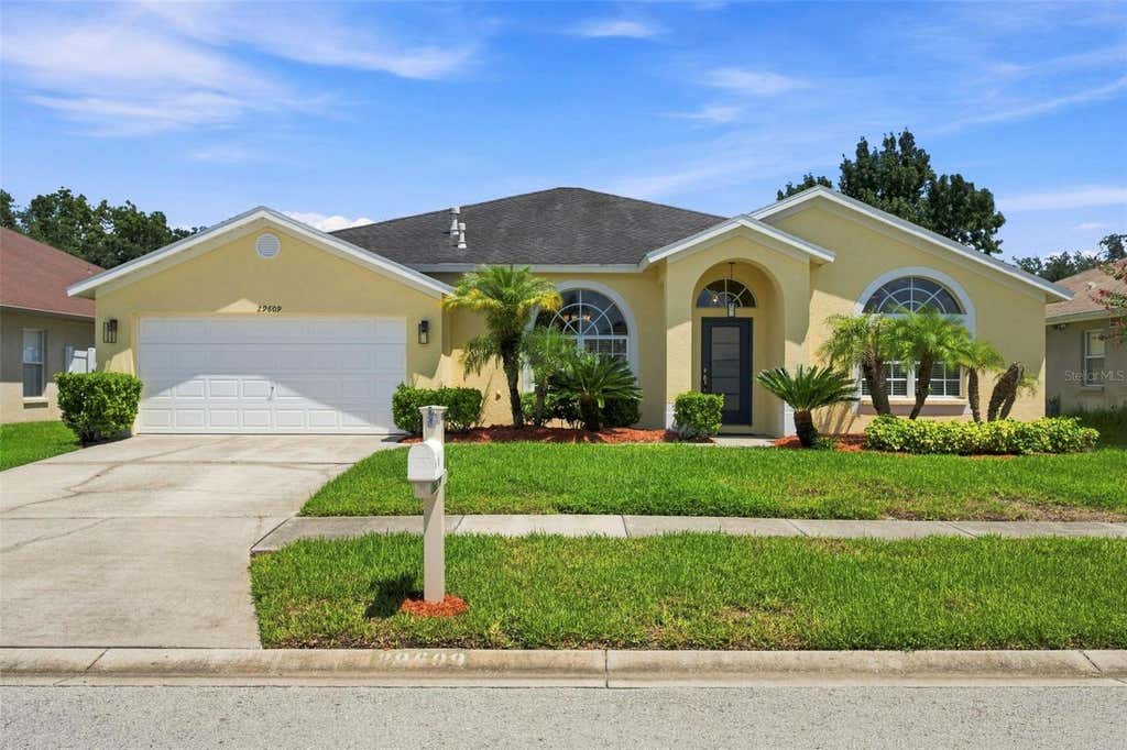 Photo of 29609 Eagle Station Drive, Wesley Chapel, FL 33543 (MLS # TB8536074)