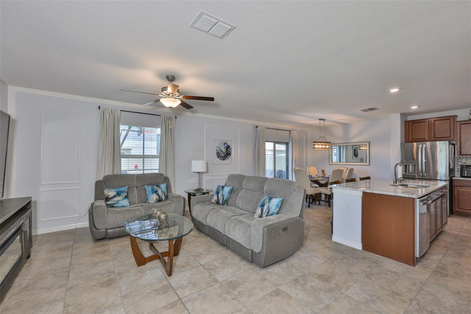 10202 WHITE LINEN AVENUE
