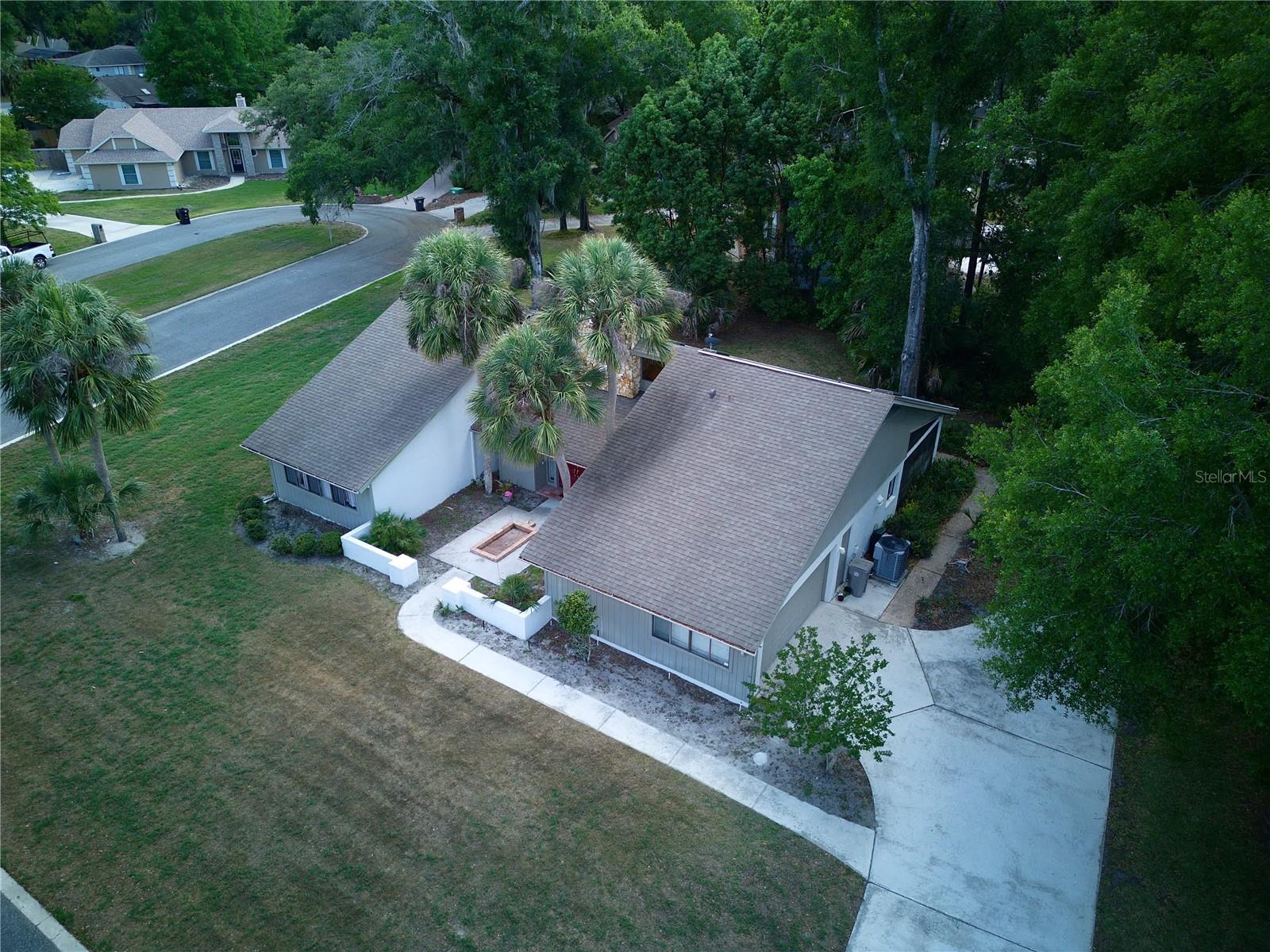 816 PINE SHADOW DRIVE