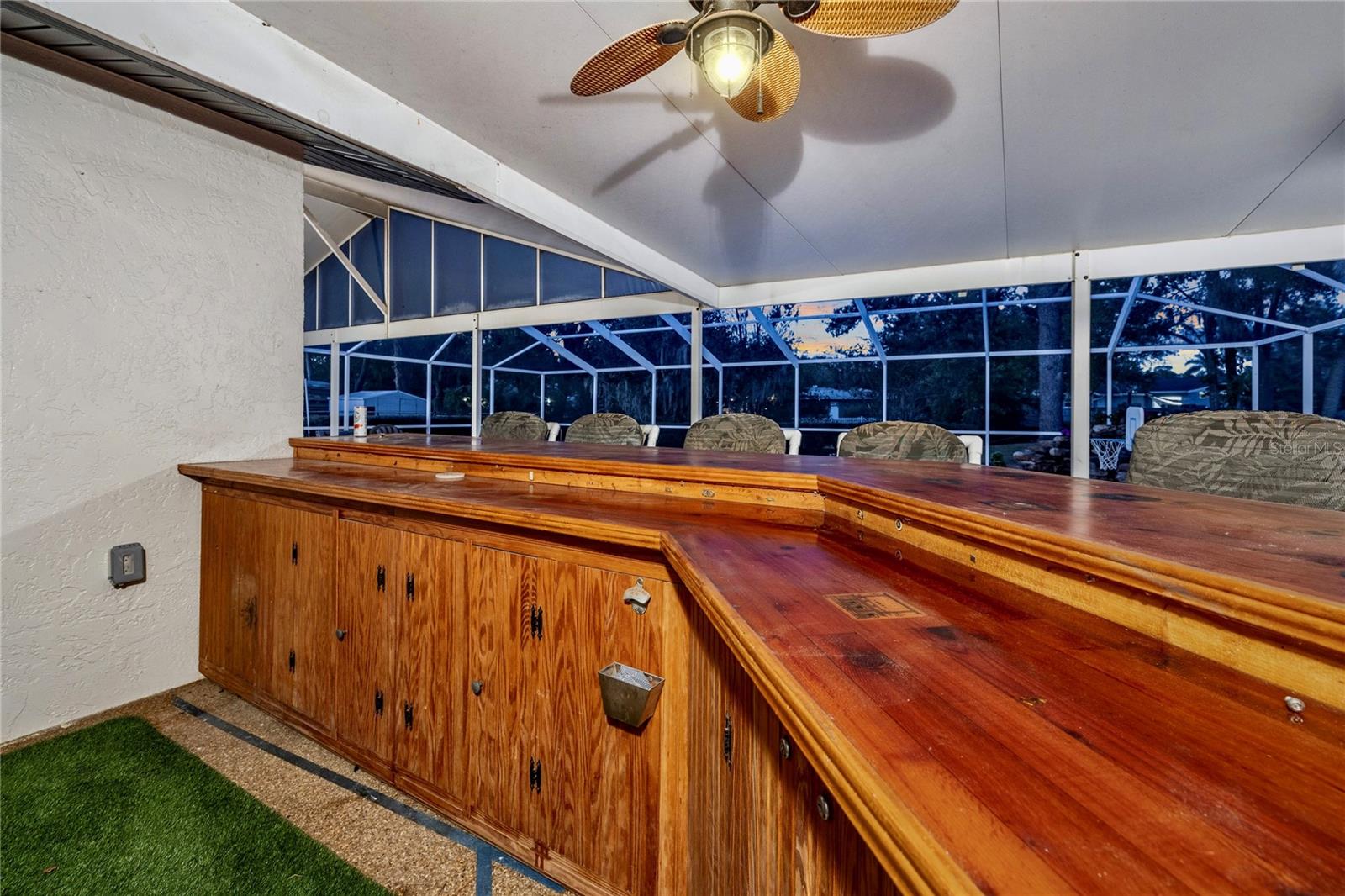 GROVE SHORE - Residential