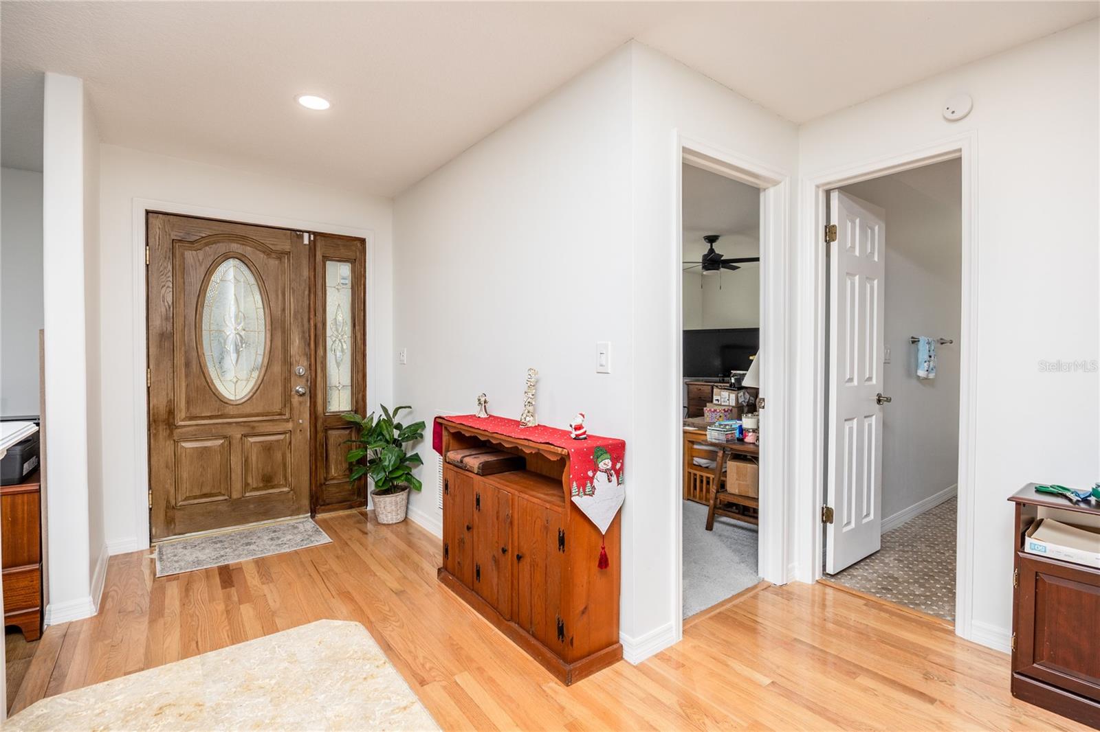 GROVE SHORE - Residential