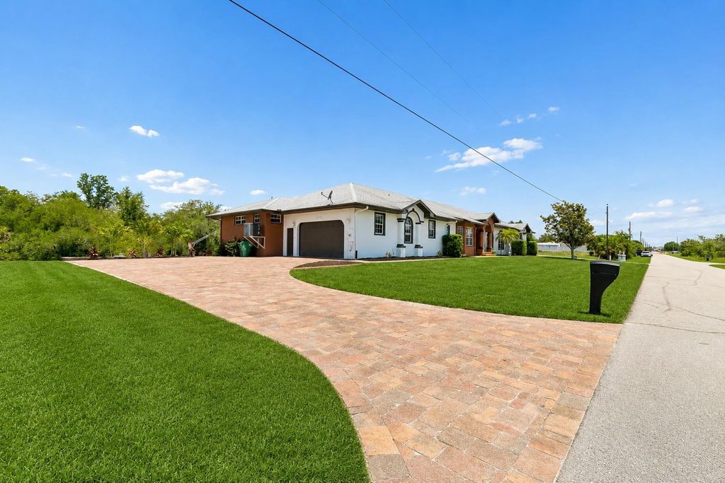 Photo of 3339 Desoto Drive, Punta Gorda, FL 33983 (MLS # A4699339)