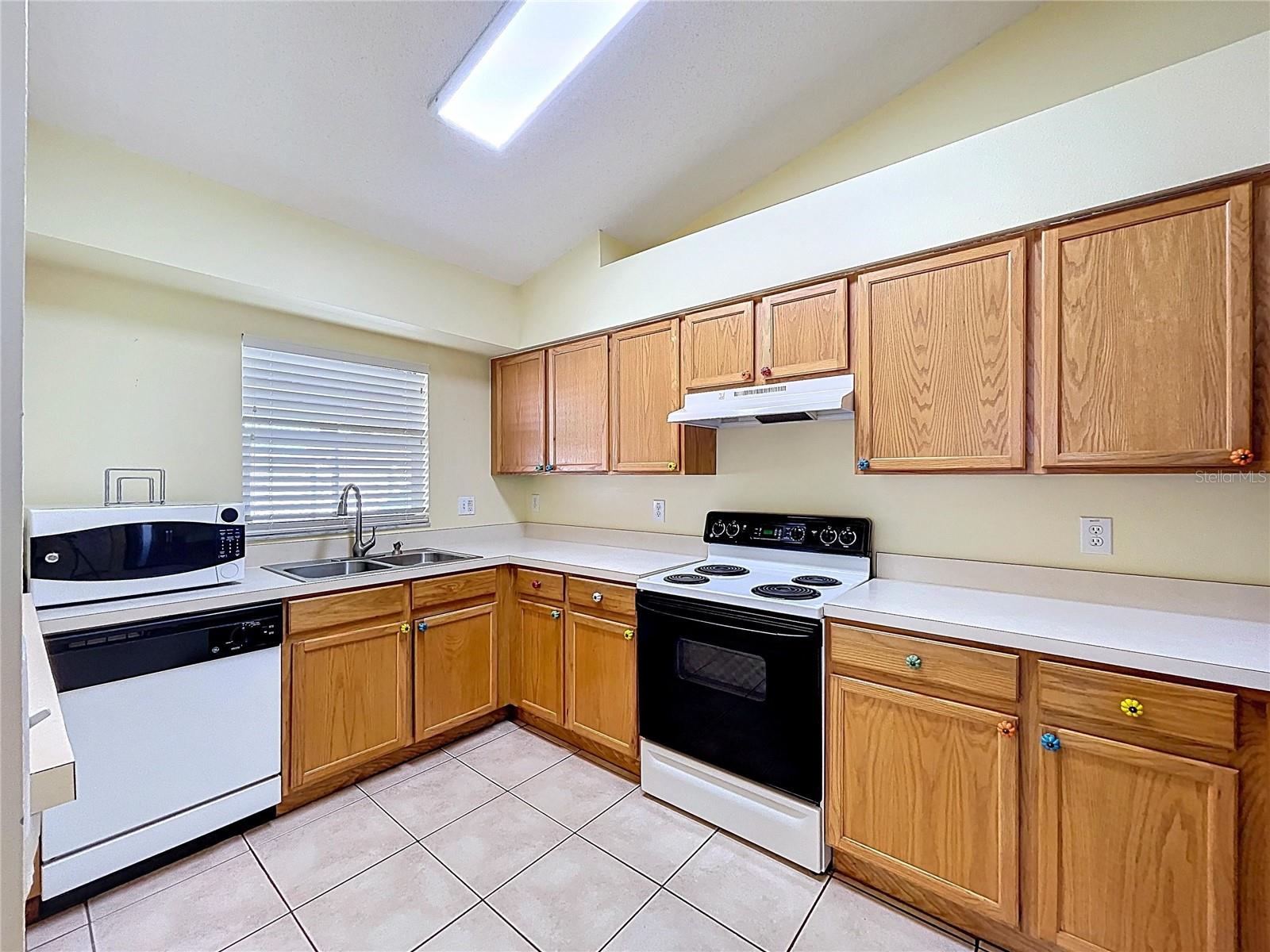 HEATHER LAKES UNIT XXII PH - Residential