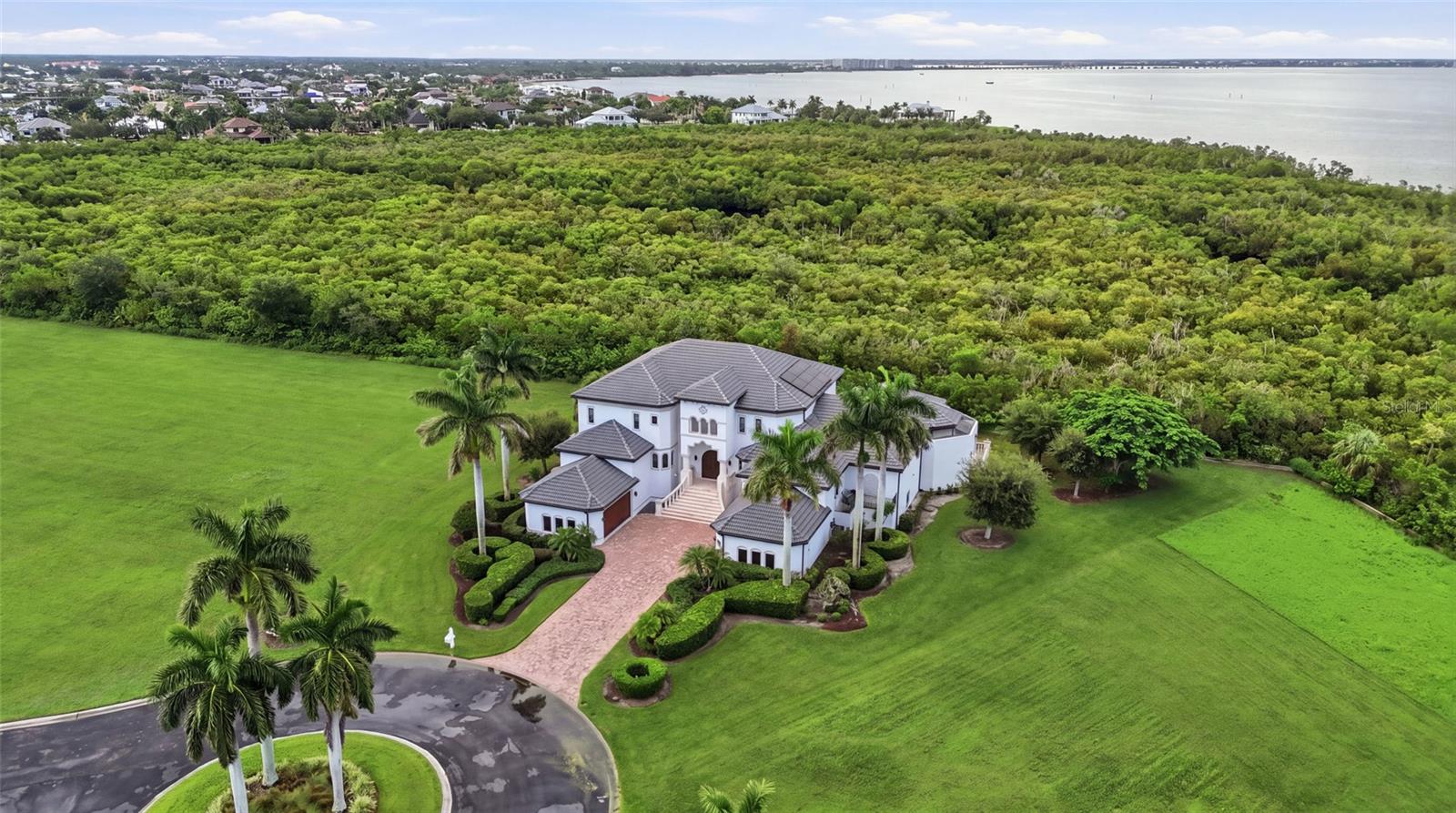 4790 HARBOR POINT COURT