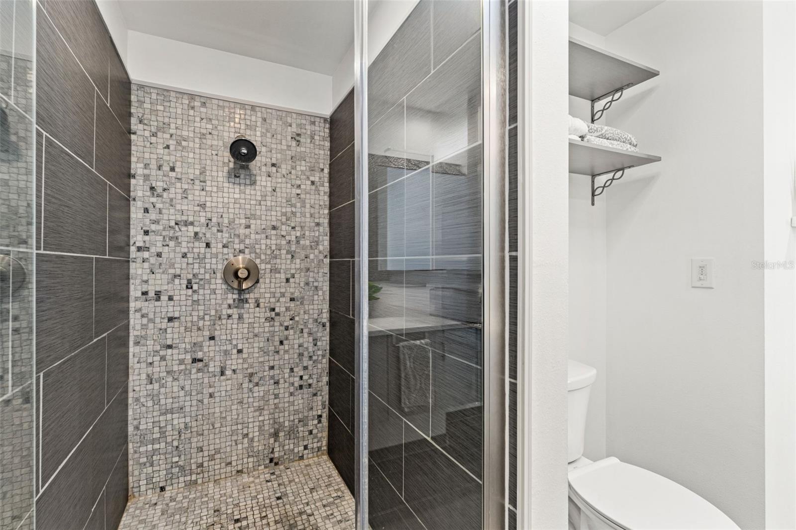 GRAND CENTRAL AT KENNEDY RESID - Residential