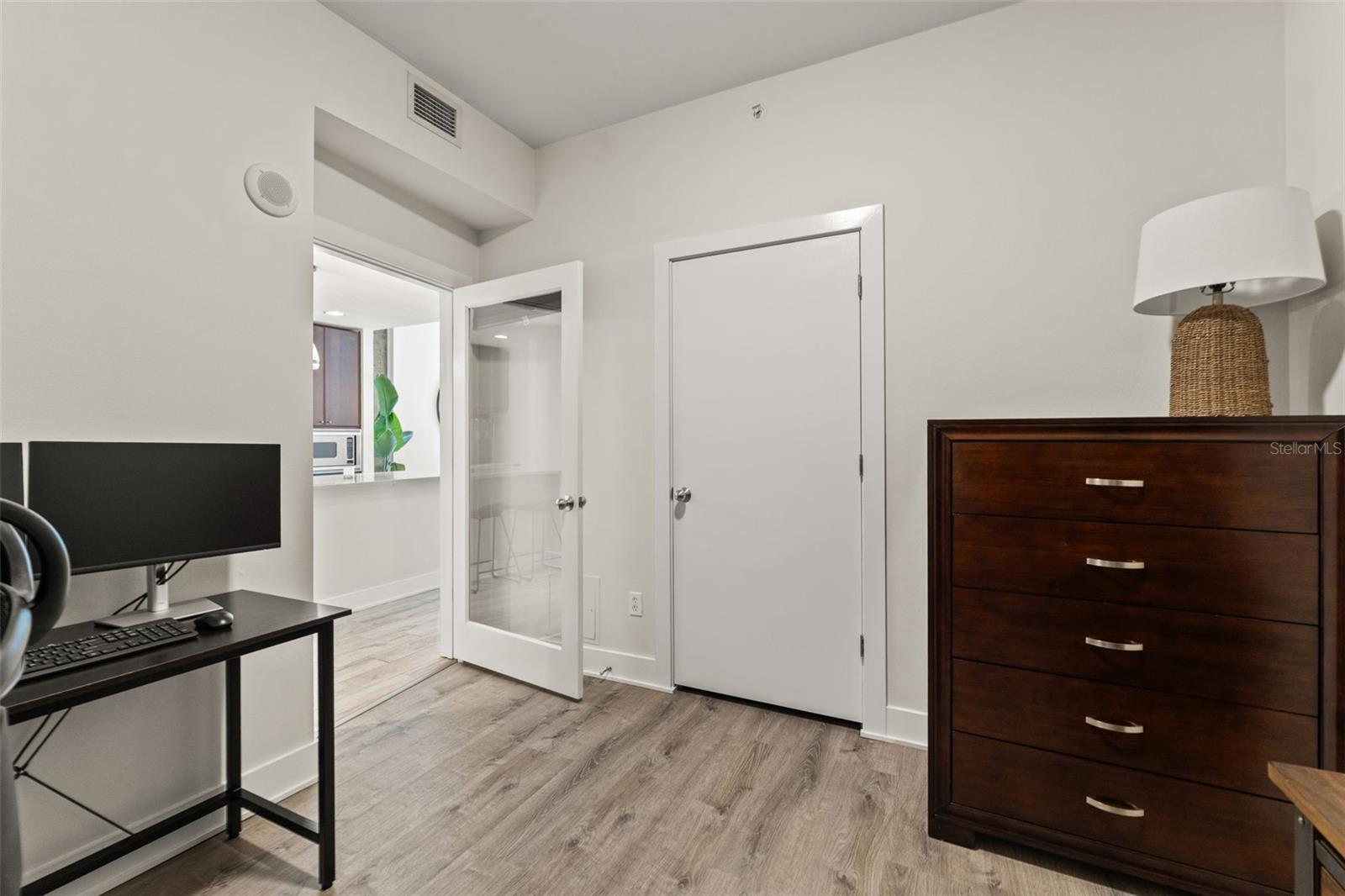 GRAND CENTRAL AT KENNEDY RESID - Residential