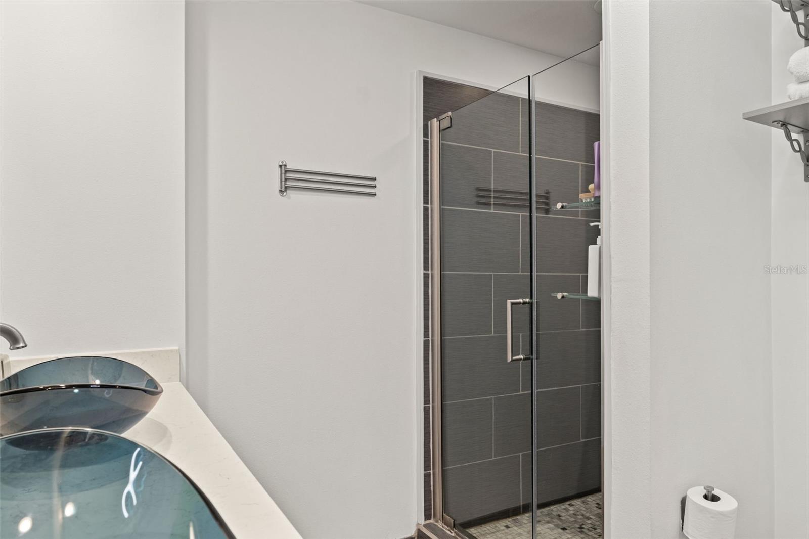 GRAND CENTRAL AT KENNEDY RESID - Residential