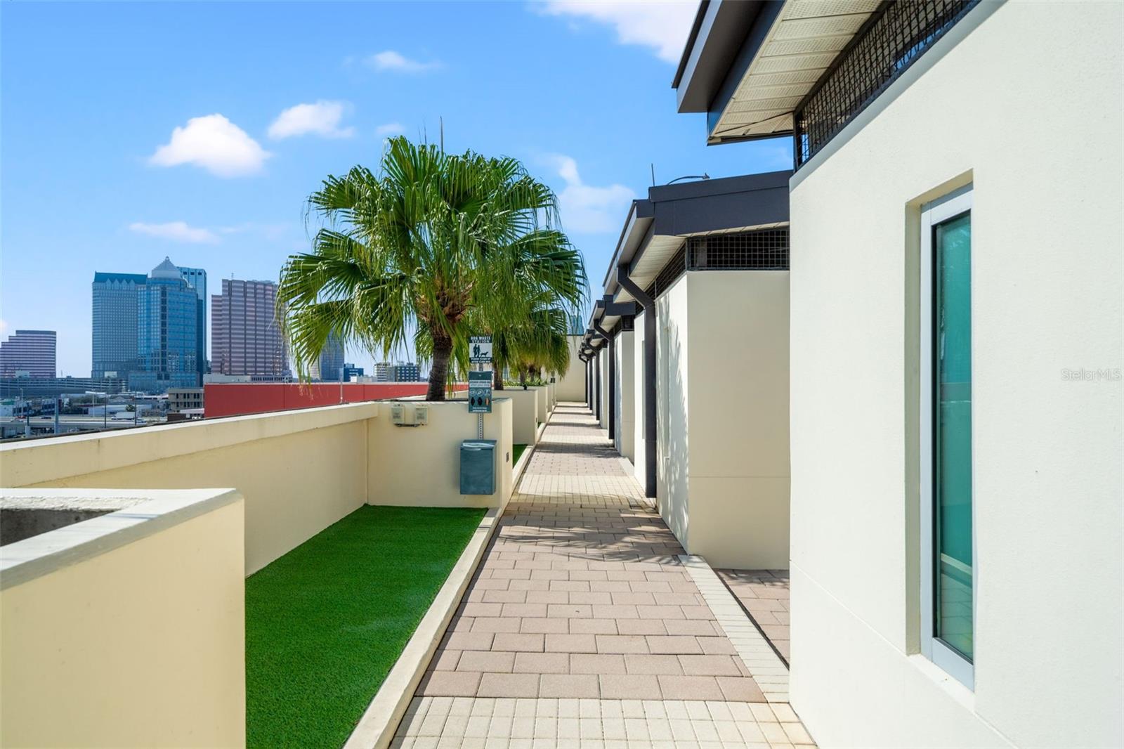 GRAND CENTRAL AT KENNEDY RESID - Residential