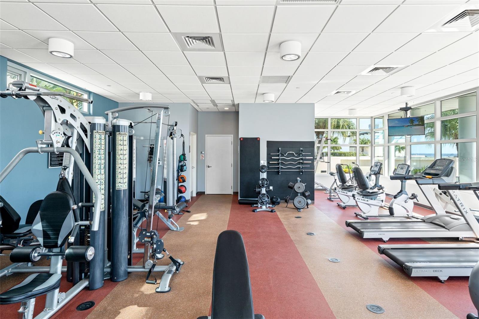 GRAND CENTRAL AT KENNEDY RESID - Residential