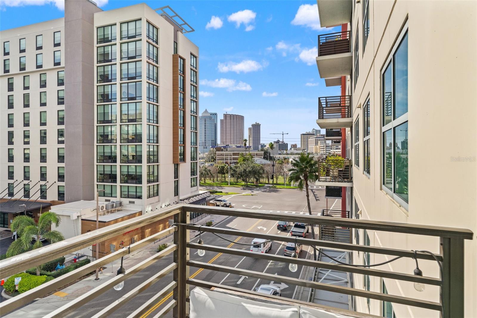 GRAND CENTRAL AT KENNEDY RESID - Residential