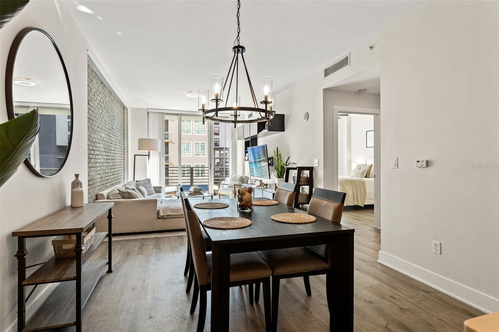 GRAND CENTRAL AT KENNEDY RESID - Residential