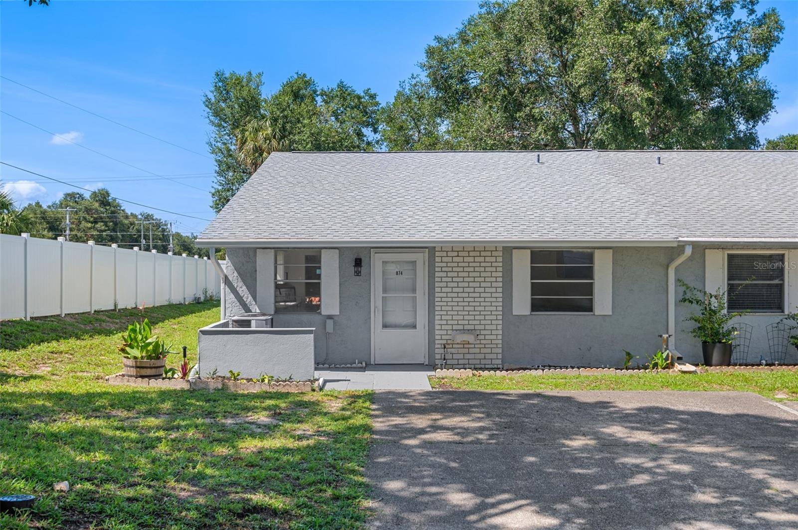 874 DOW LANE