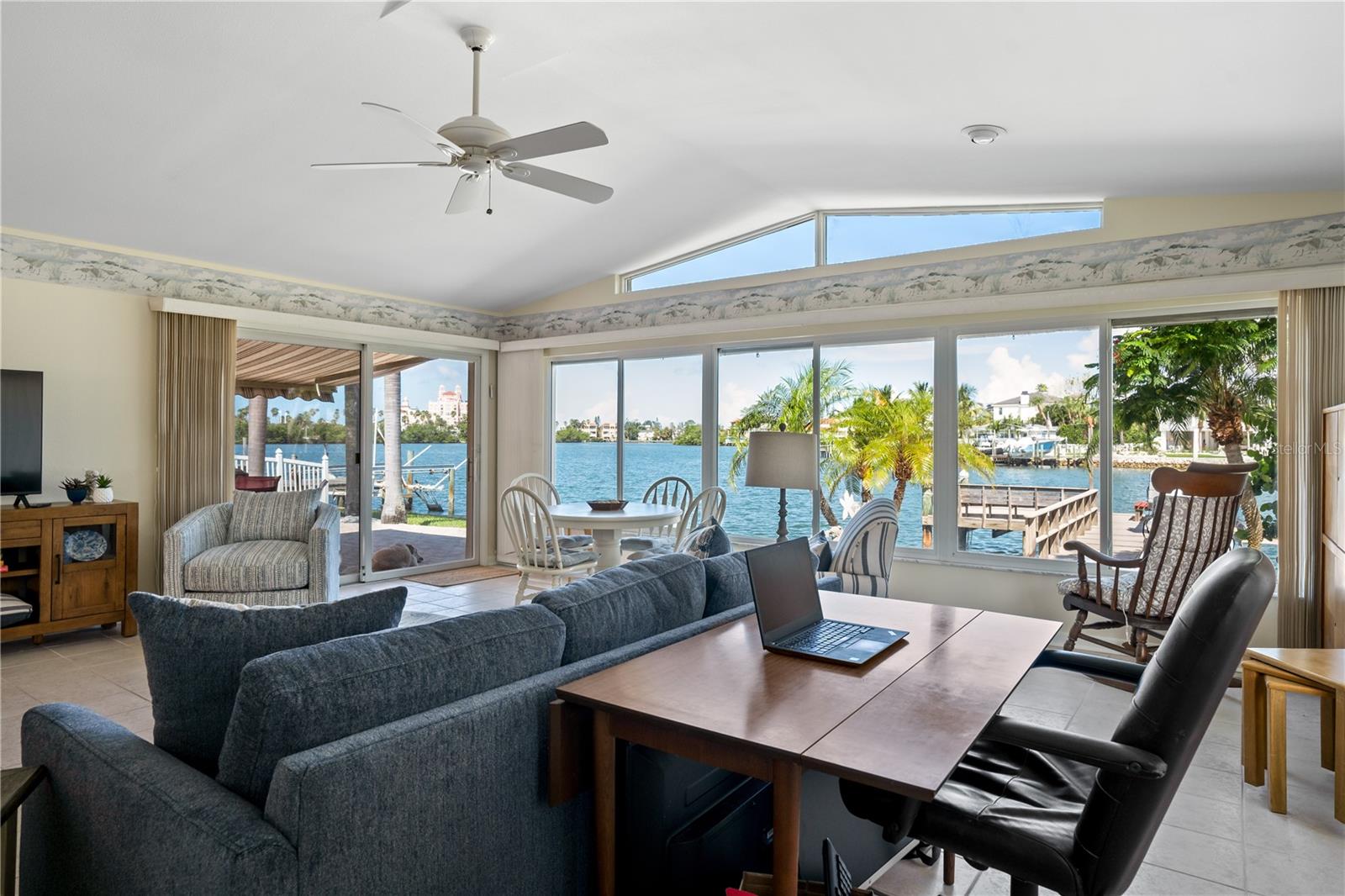 BELLE VISTA SHORES - Residential Lease
