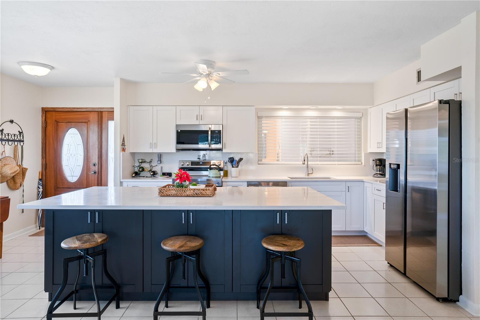 BELLE VISTA SHORES - Residential Lease