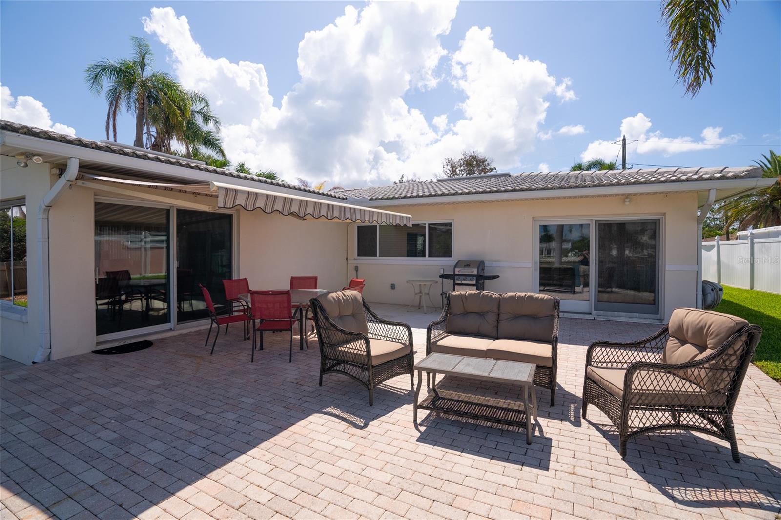 BELLE VISTA SHORES - Residential Lease