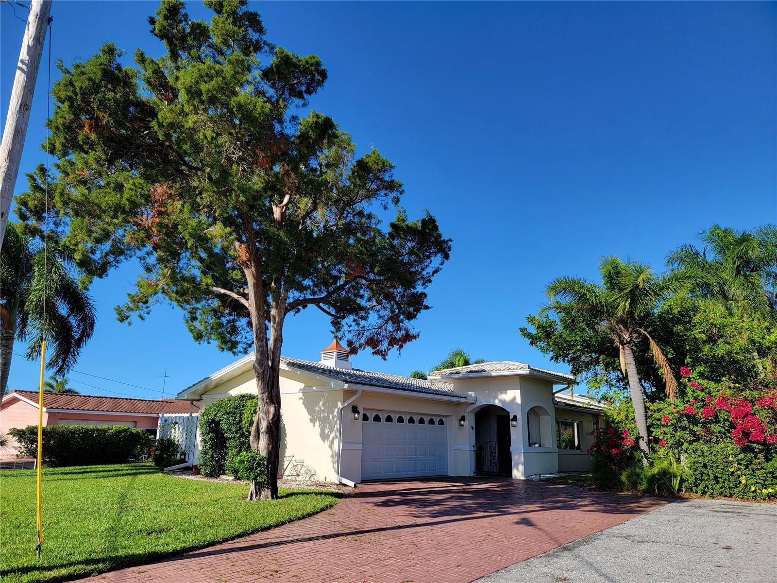 BELLE VISTA SHORES - Residential Lease