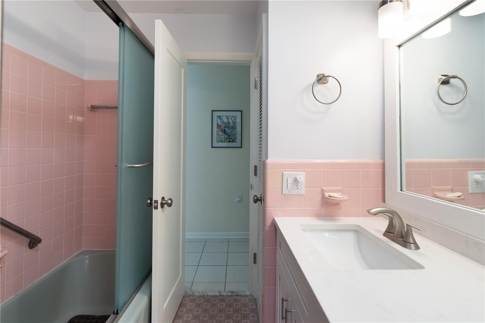BELLE VISTA SHORES - Residential Lease