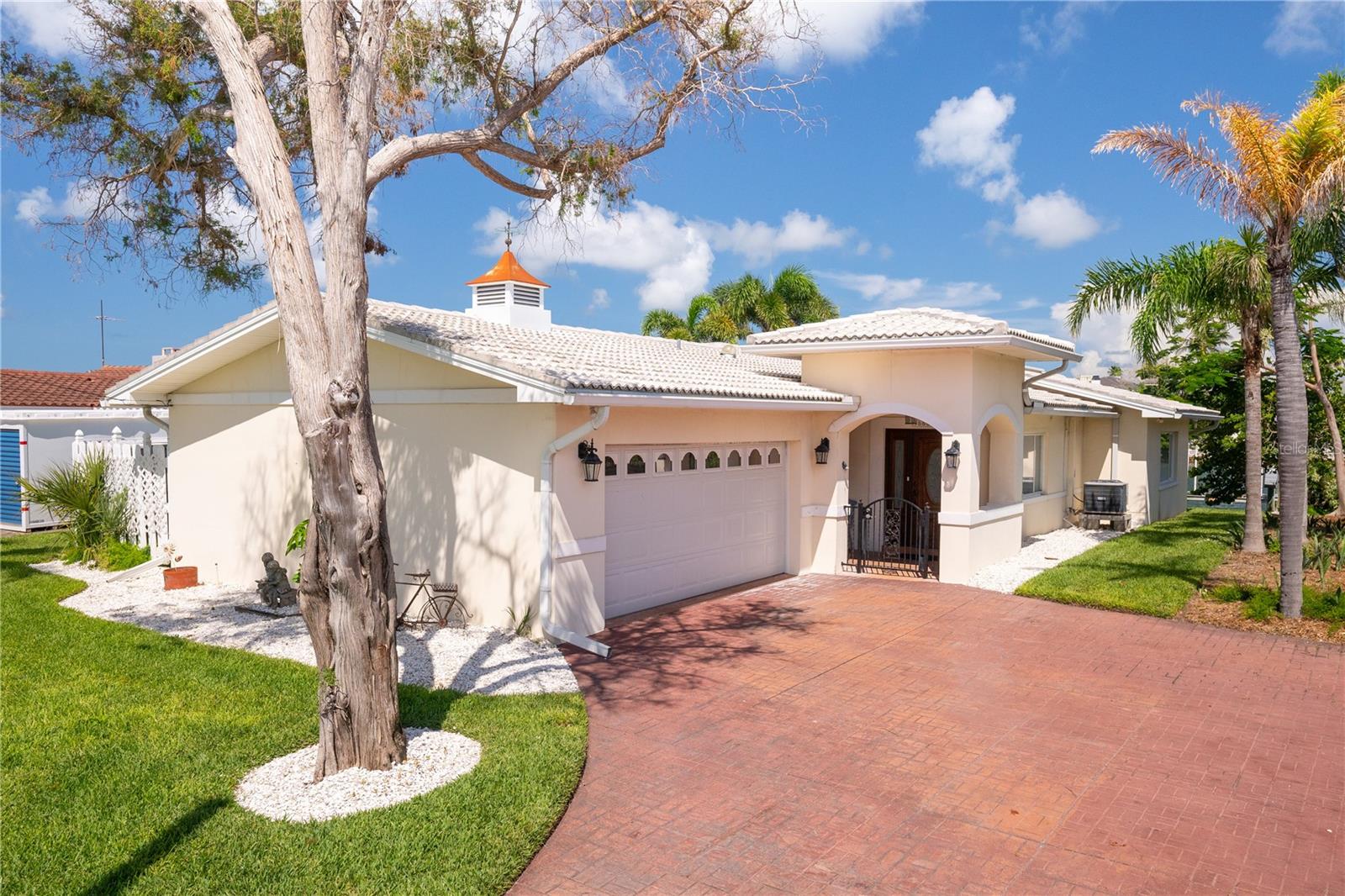 BELLE VISTA SHORES - Residential Lease