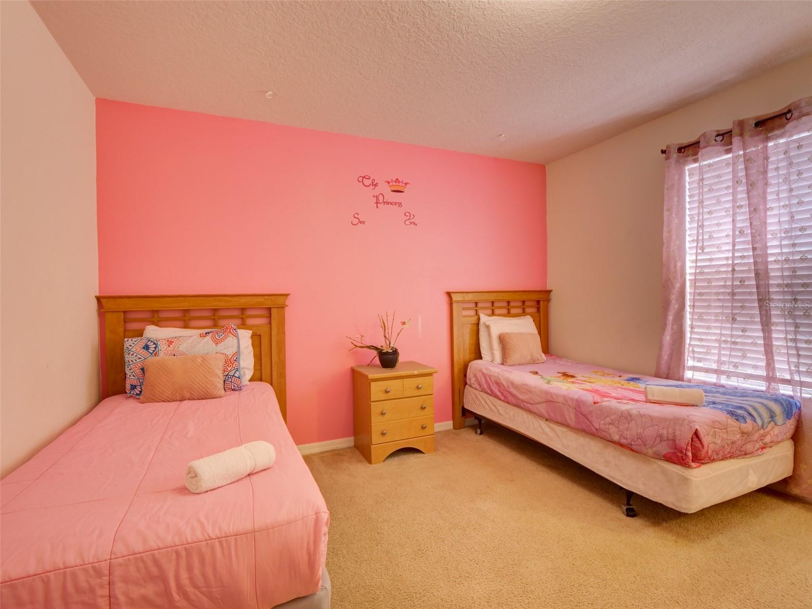 CALABAY PARC AT TOWER LAKE - Residential