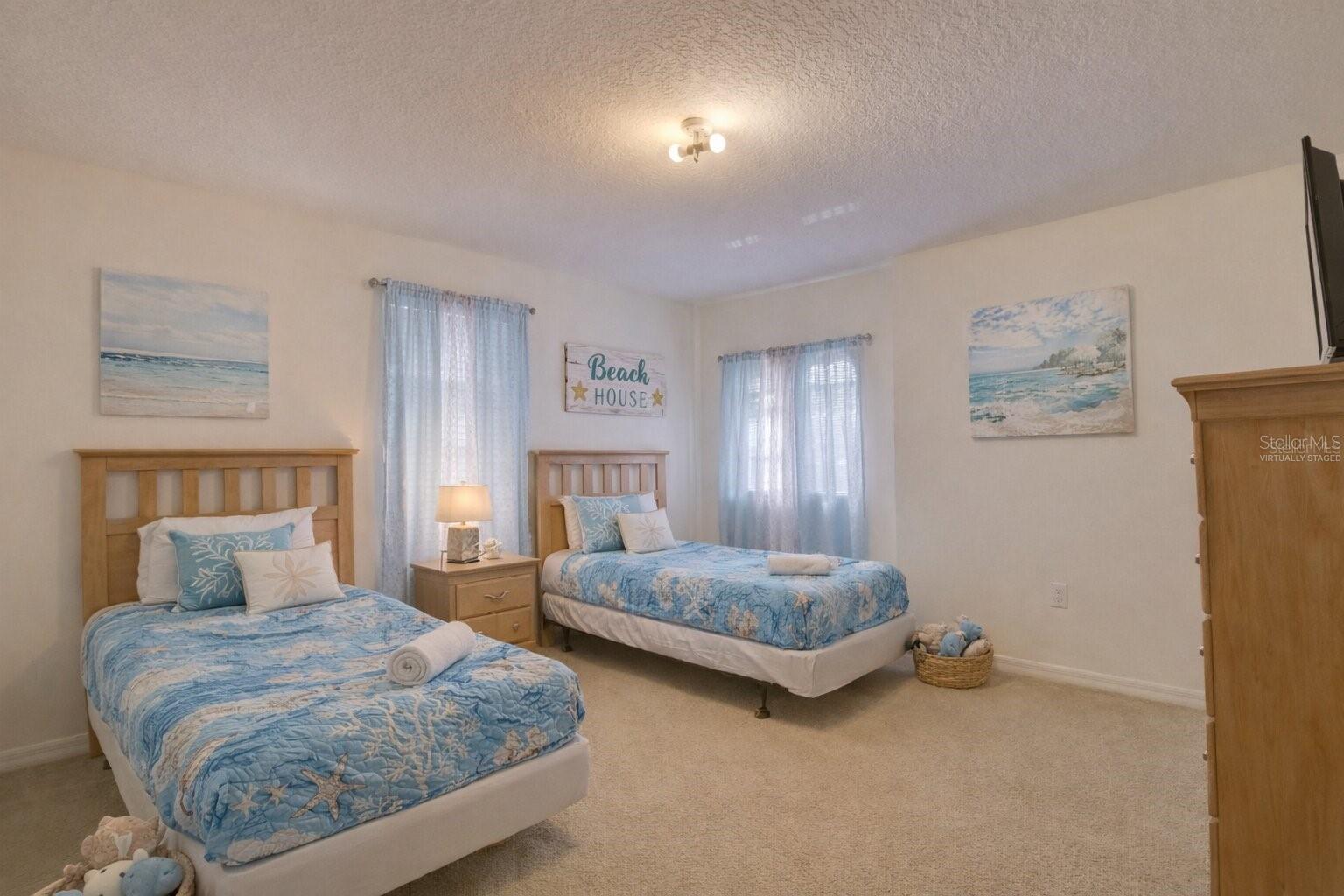 CALABAY PARC AT TOWER LAKE - Residential