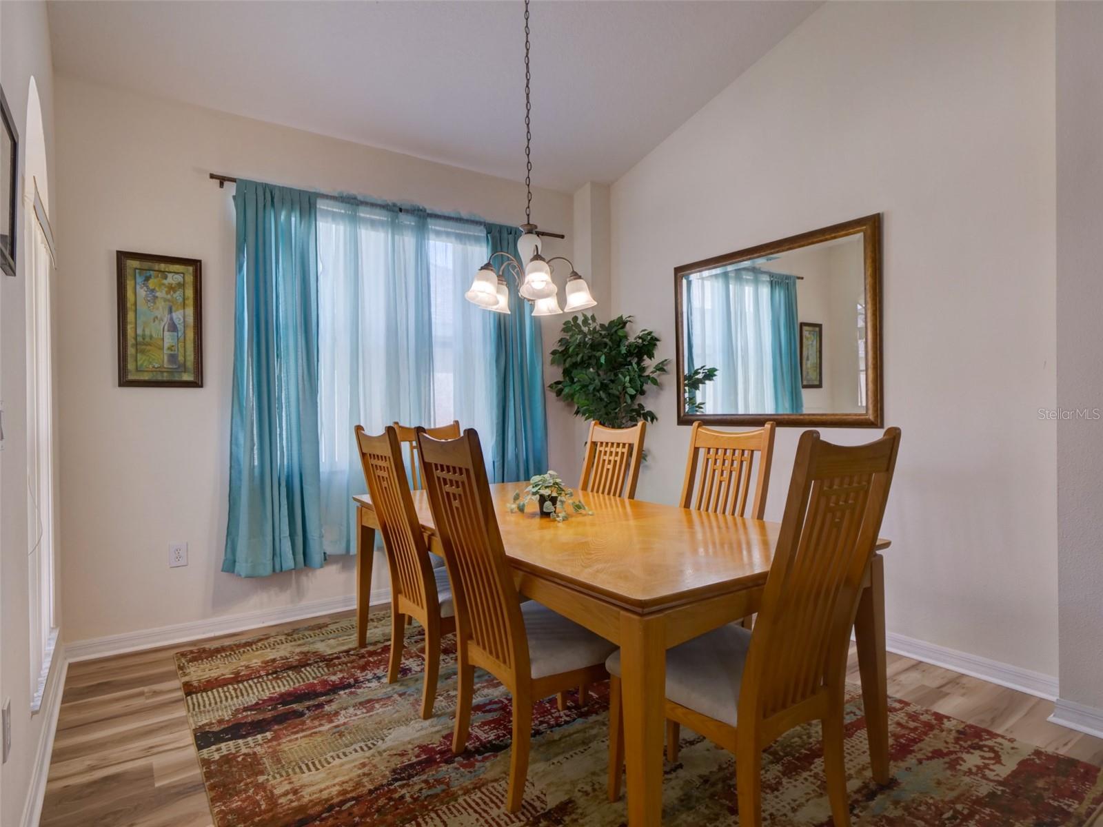 CALABAY PARC AT TOWER LAKE - Residential