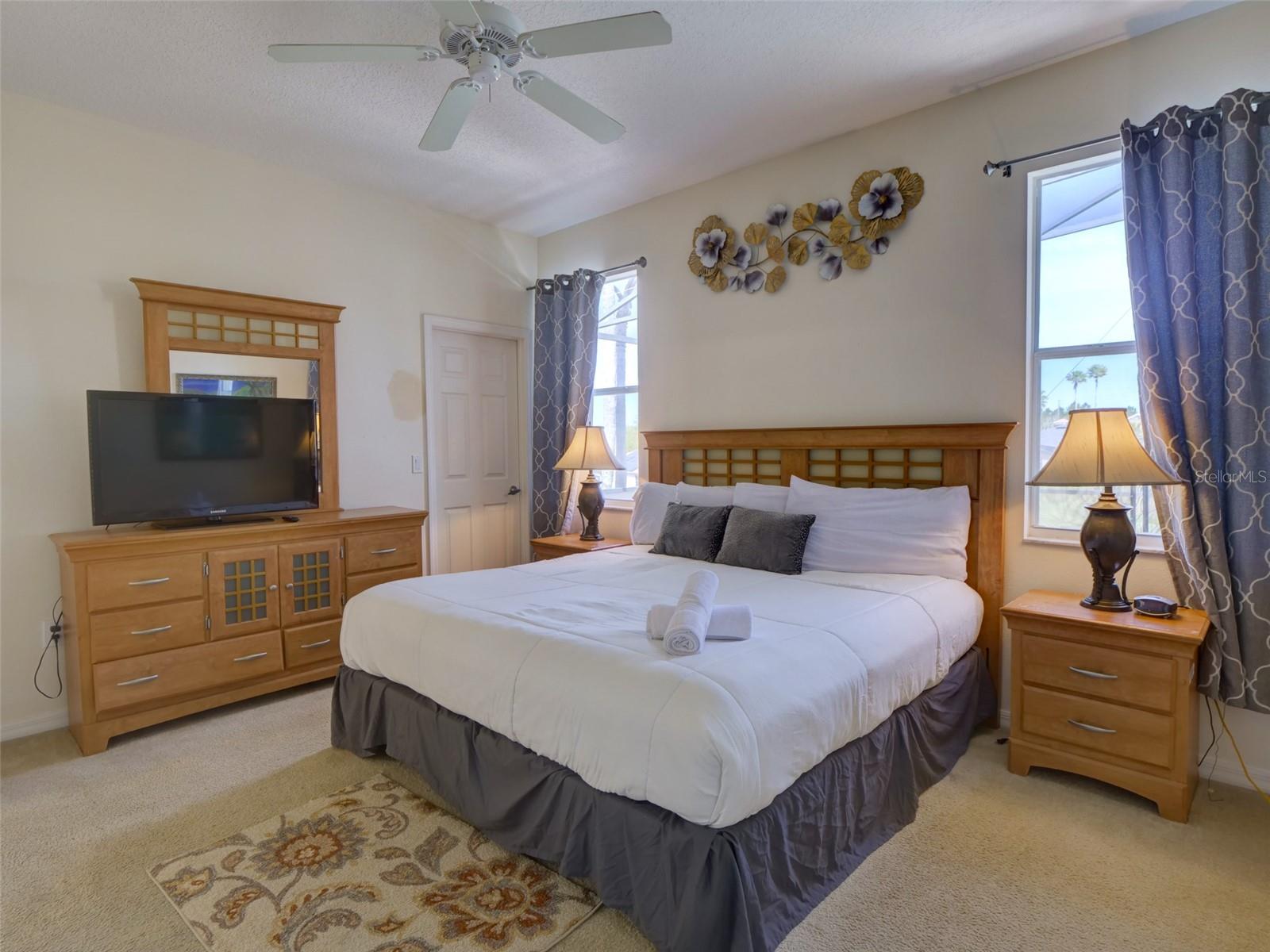 CALABAY PARC AT TOWER LAKE - Residential