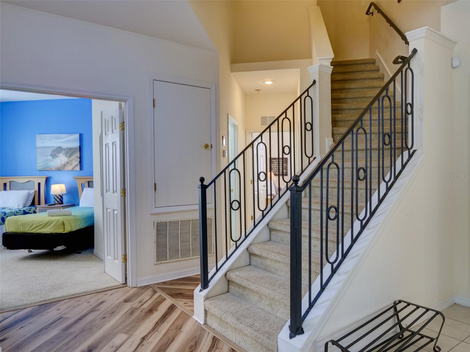 CALABAY PARC AT TOWER LAKE - Residential