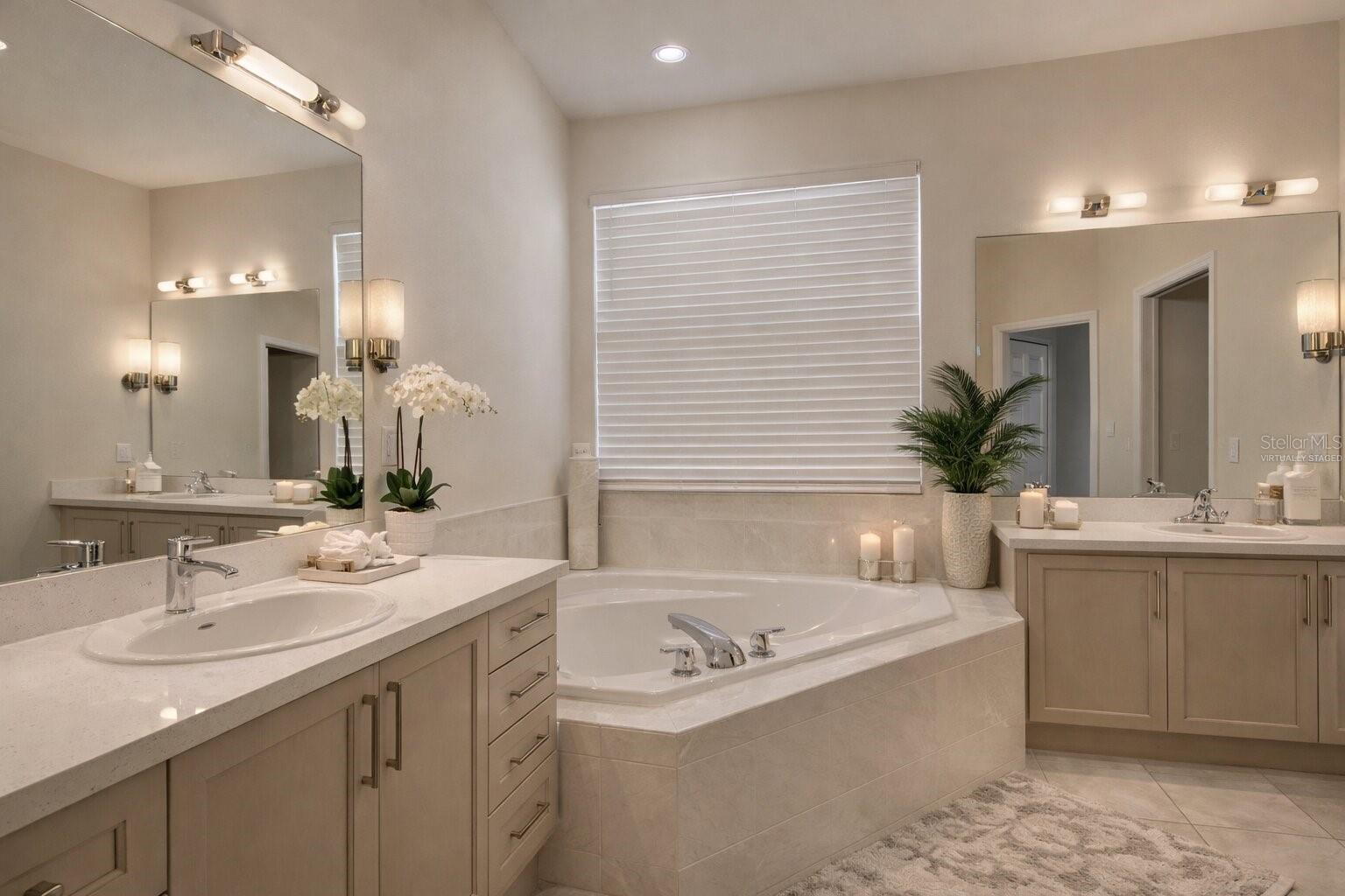 CALABAY PARC AT TOWER LAKE - Residential