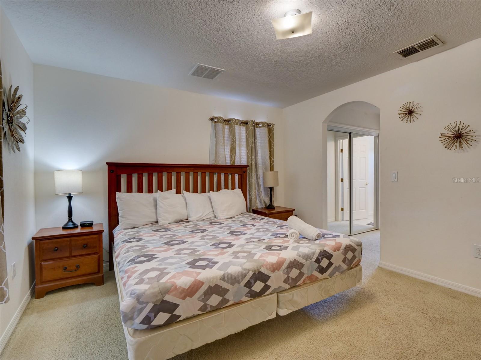 CALABAY PARC AT TOWER LAKE - Residential