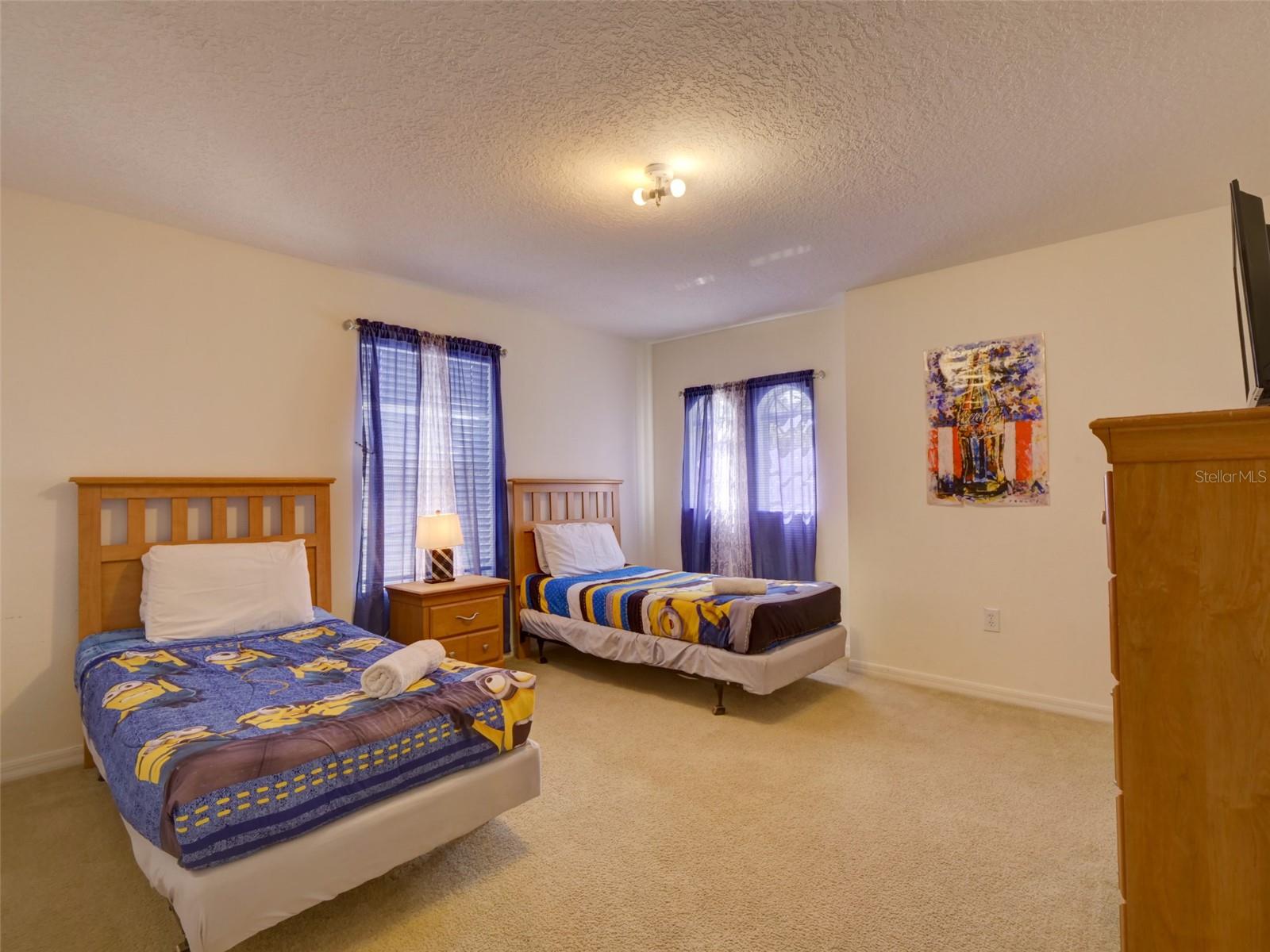 CALABAY PARC AT TOWER LAKE - Residential