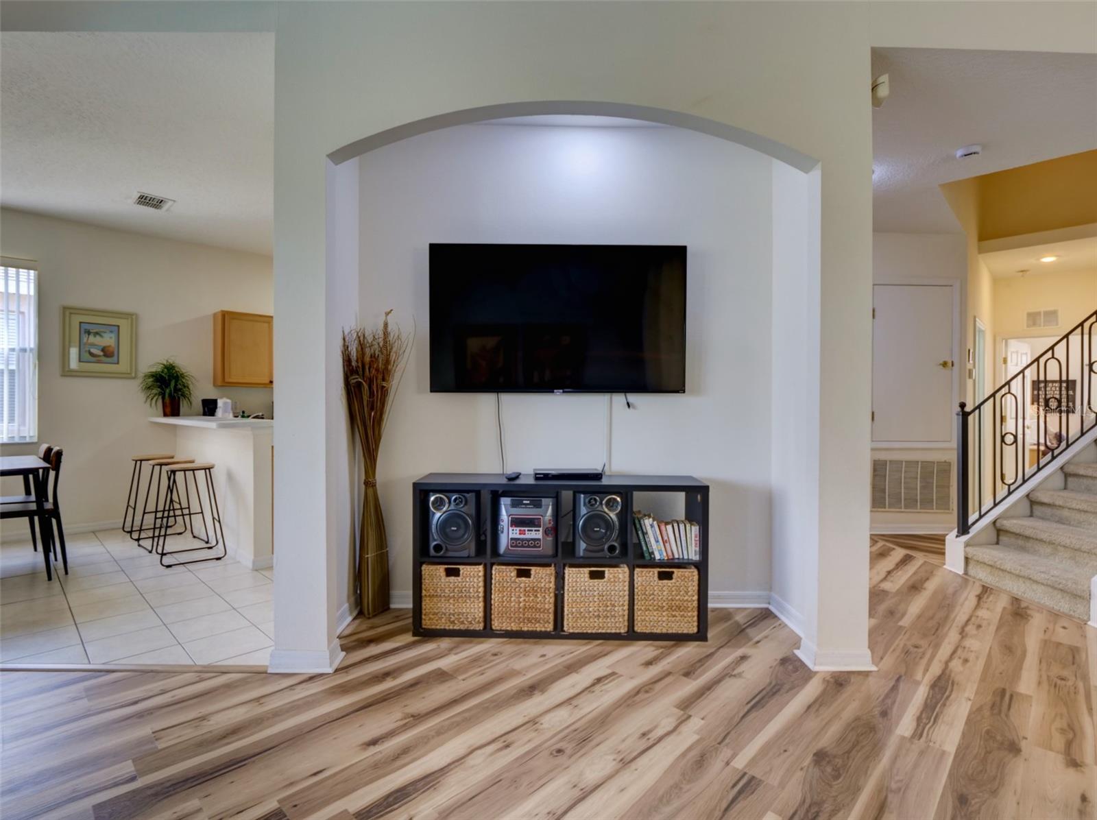 CALABAY PARC AT TOWER LAKE - Residential