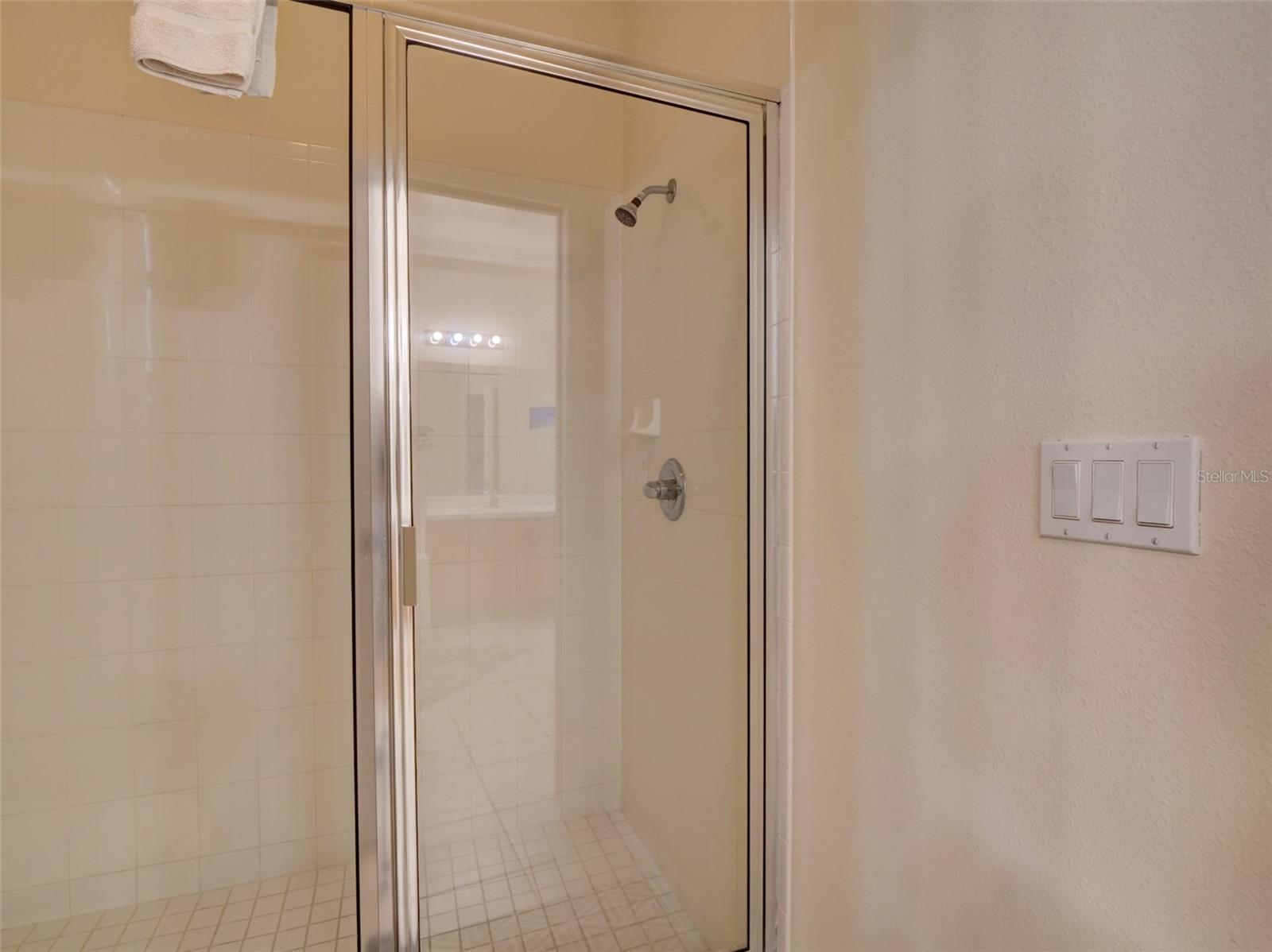 CALABAY PARC AT TOWER LAKE - Residential