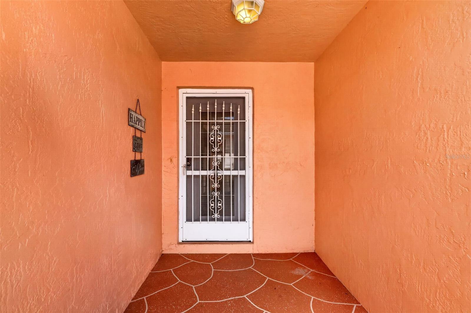 1004 LAREDO LANE