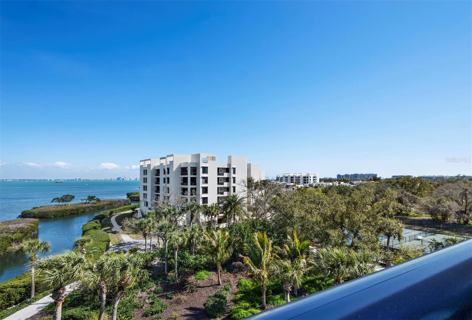 FAIRWAY BAY 3 - Residential