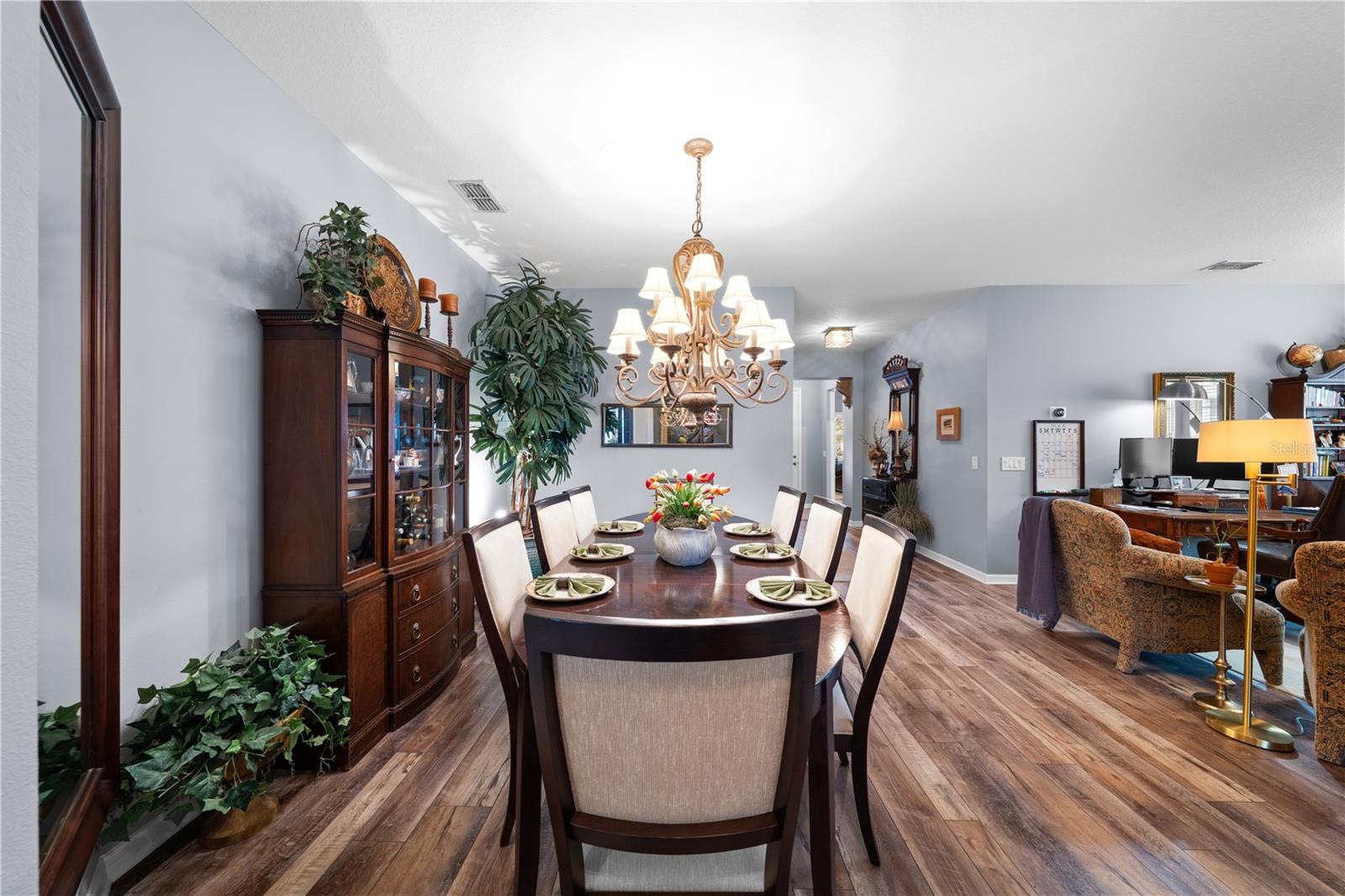 WATERS EDGE/LK NONA - Residential