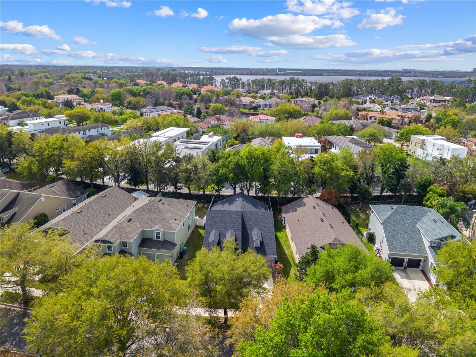 WATERS EDGE/LK NONA - Residential