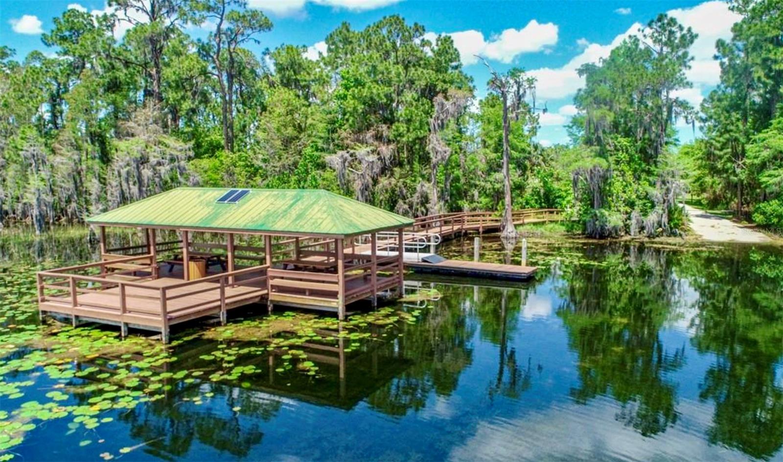 WATERS EDGE/LK NONA - Residential