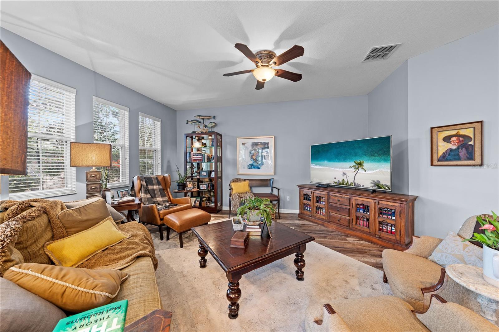 WATERS EDGE/LK NONA - Residential