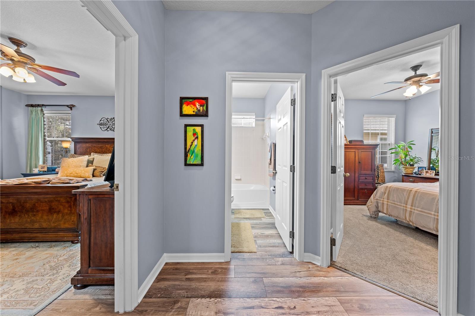 WATERS EDGE/LK NONA - Residential