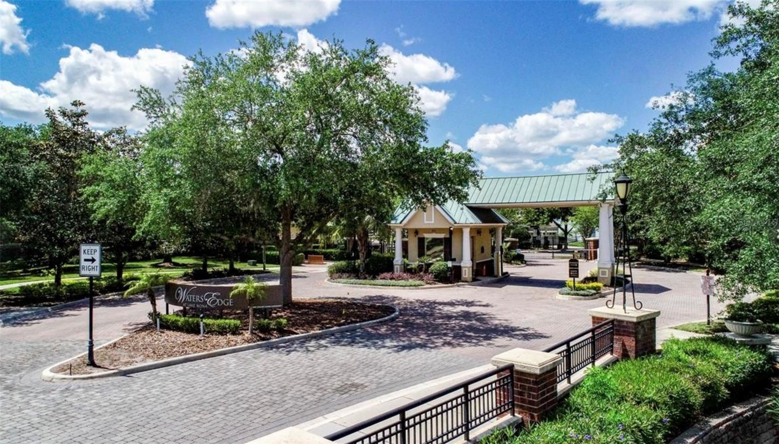 WATERS EDGE/LK NONA - Residential