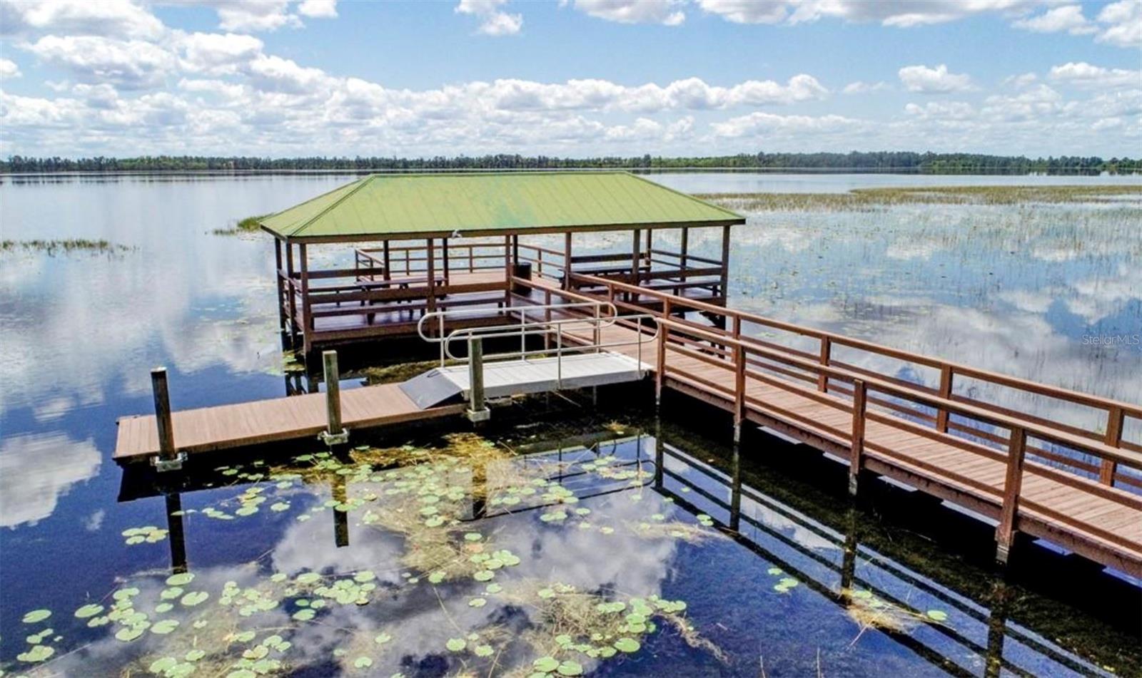 WATERS EDGE/LK NONA - Residential