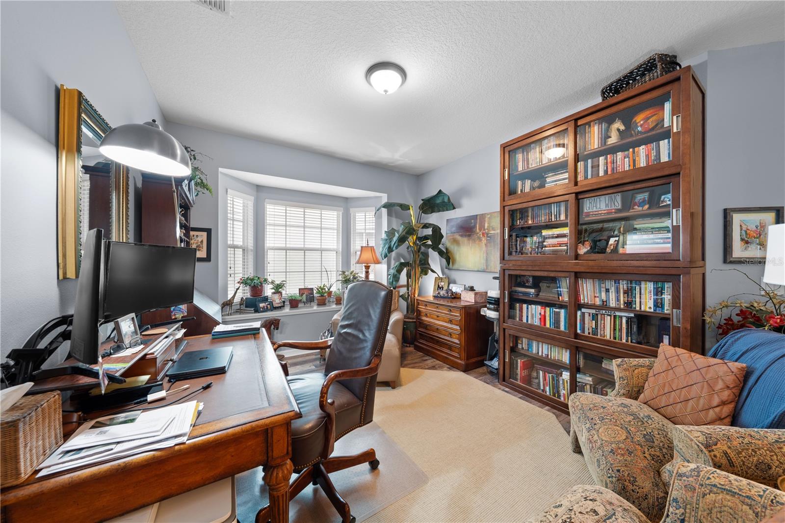 WATERS EDGE/LK NONA - Residential