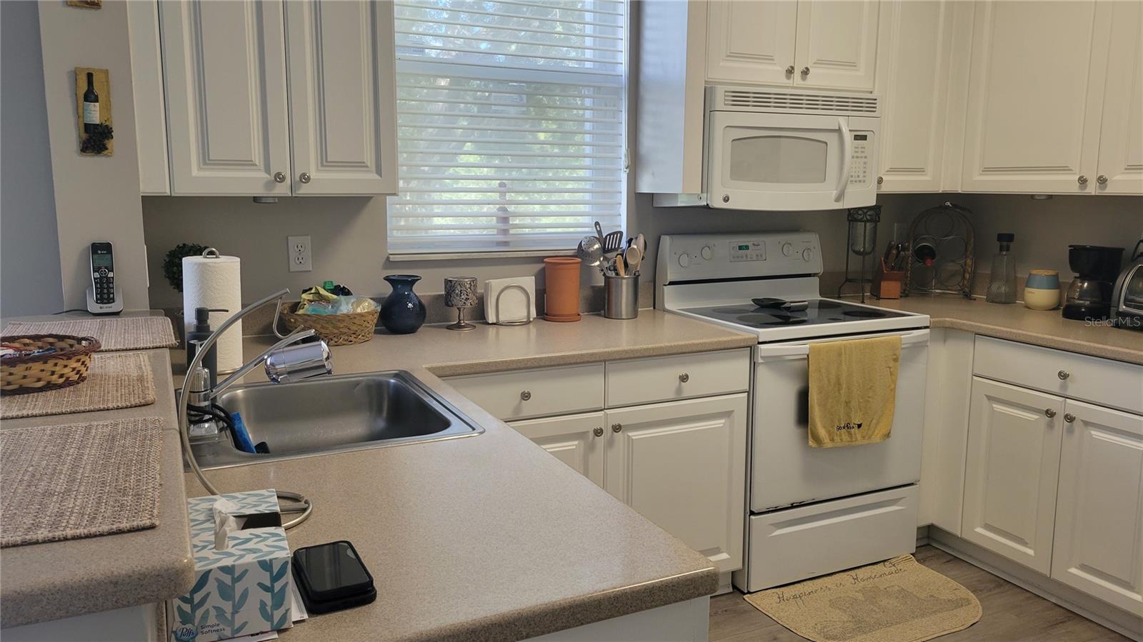 TOWNGATE 156-11 B - Residential