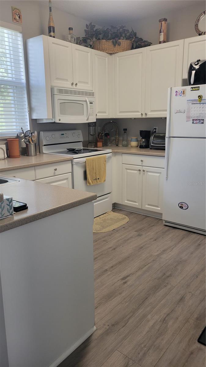 TOWNGATE 156-11 B - Residential