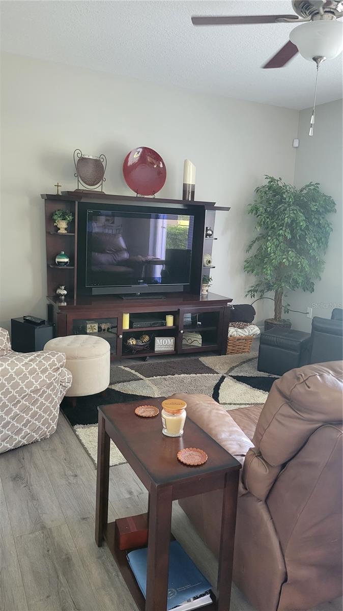 TOWNGATE 156-11 B - Residential