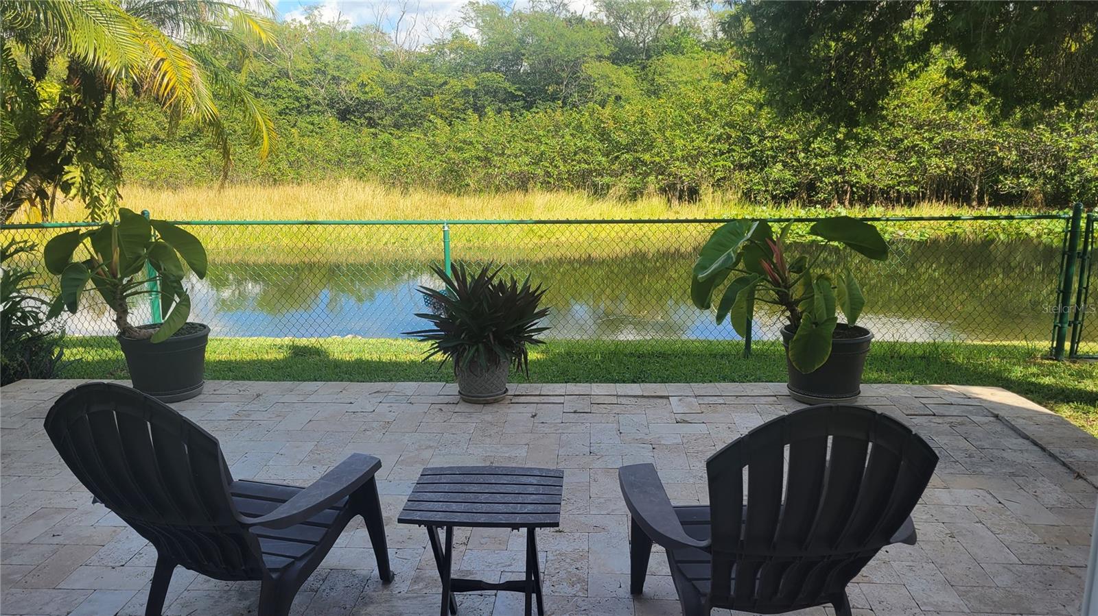 TOWNGATE 156-11 B - Residential