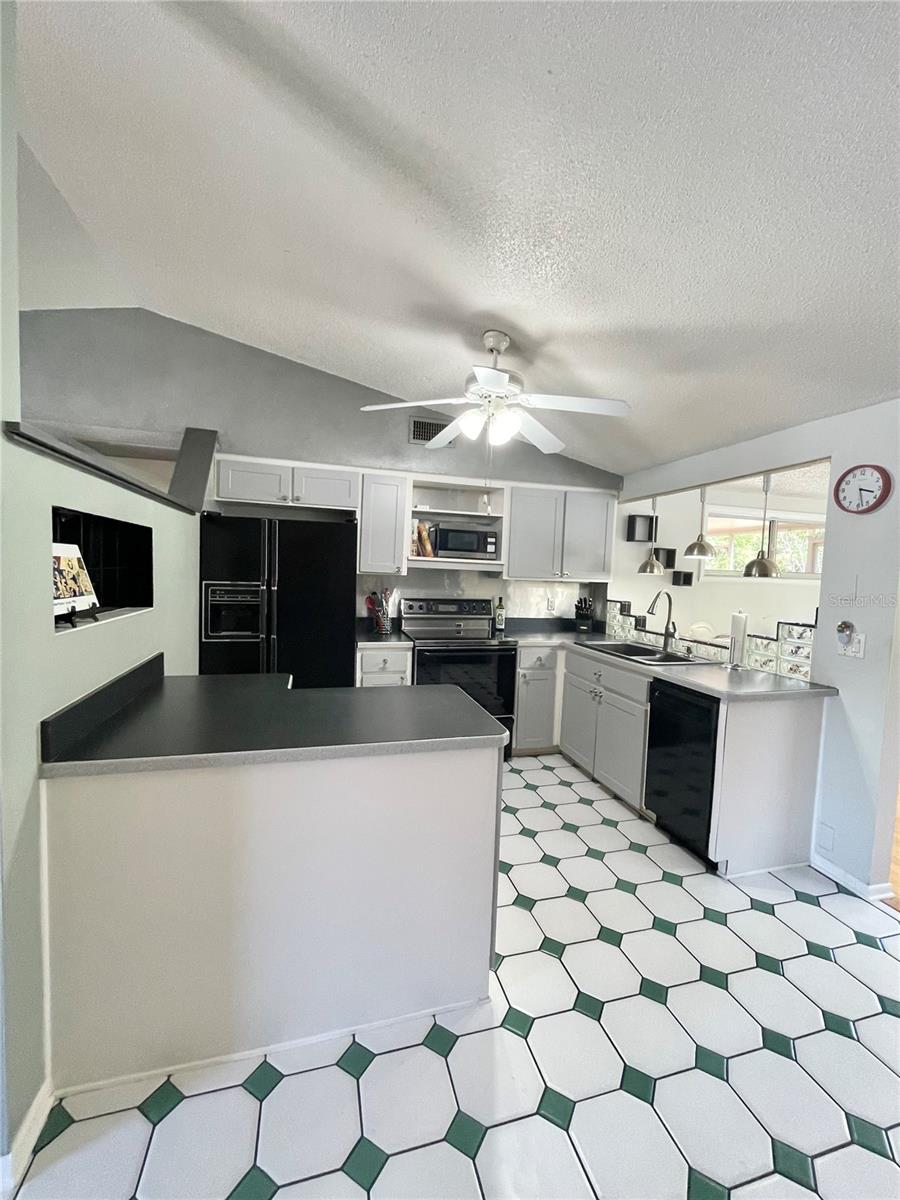 TANGLEWOOD TERRACE - Residential