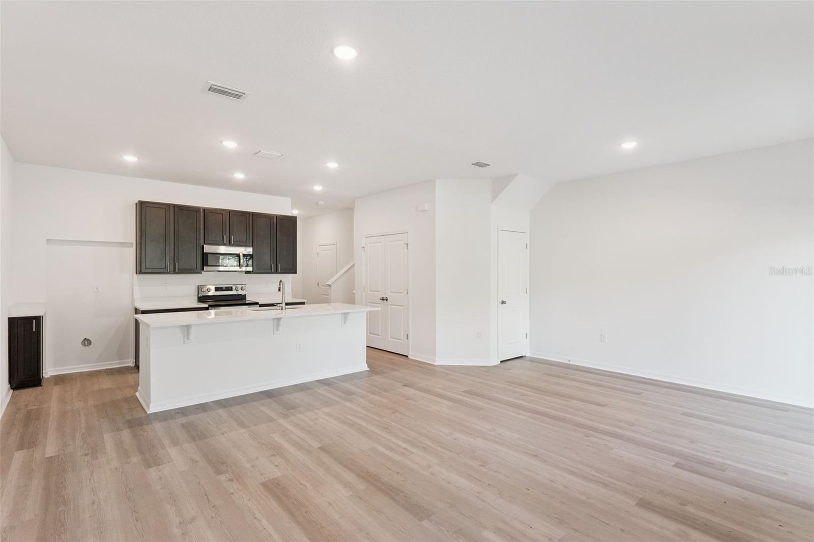 CONNORS COVE - Residential